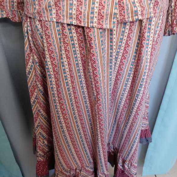 Body English 2pc Skirt Set #465 - Picture 3 of 15